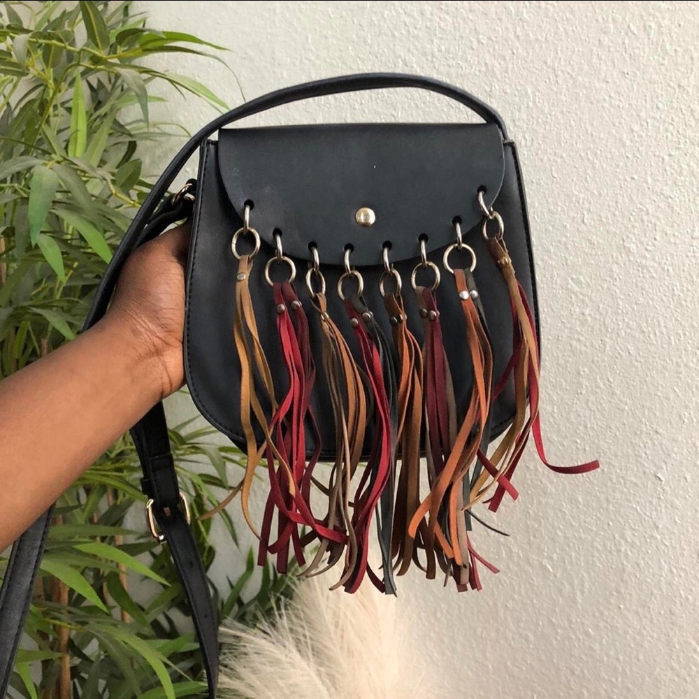 Mellow World Delilah Fringe Tassels Saddle Crossbody Shoulder Bag Purse Western